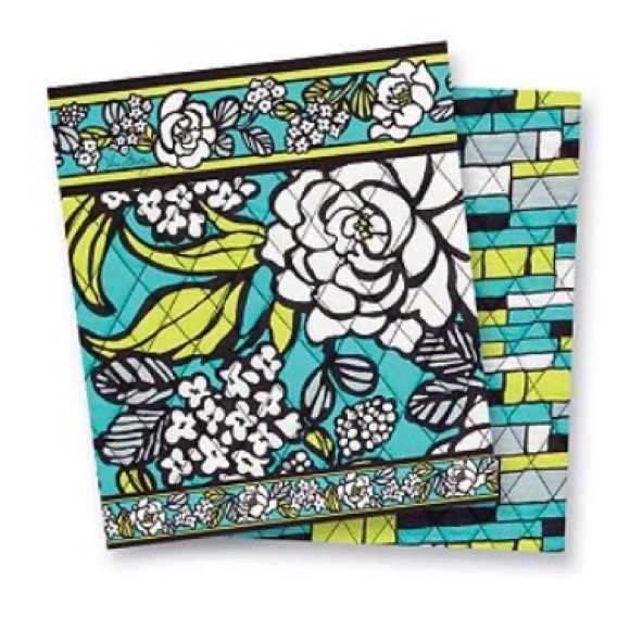 Vera Bradley Purse - Picture 5 of 9